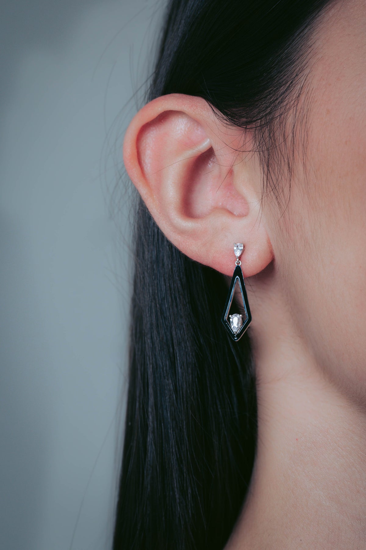 REFLECTION EVOKE EARRINGS SILVER & BLACK ENAMEL