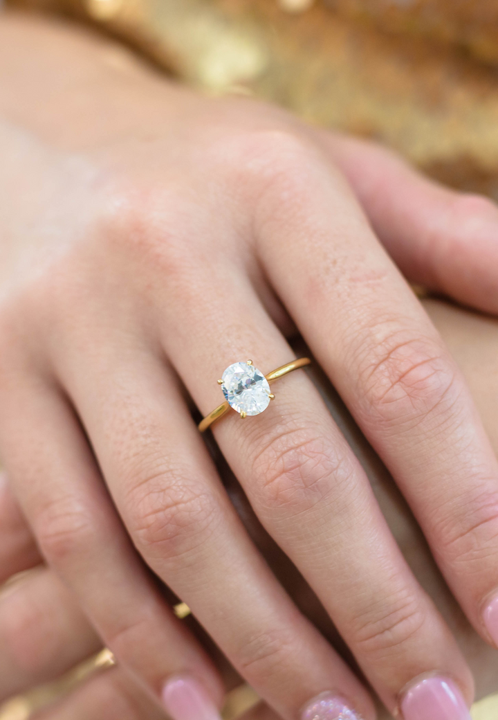 A CHRISTMAS JOURNEY ELLIPSE SOLITAIRE GOLD - 7