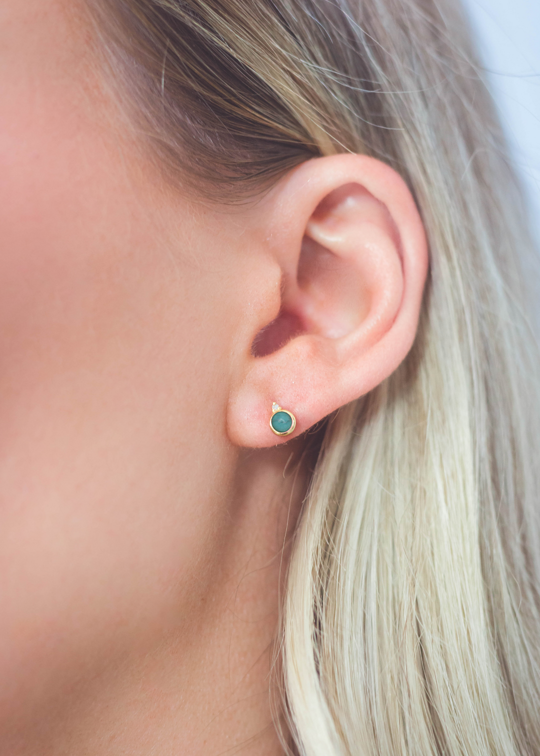 NATURAL TURQUOISE AND TWO NATURAL DIAMOND DECEMBER EARRINGS GOLD