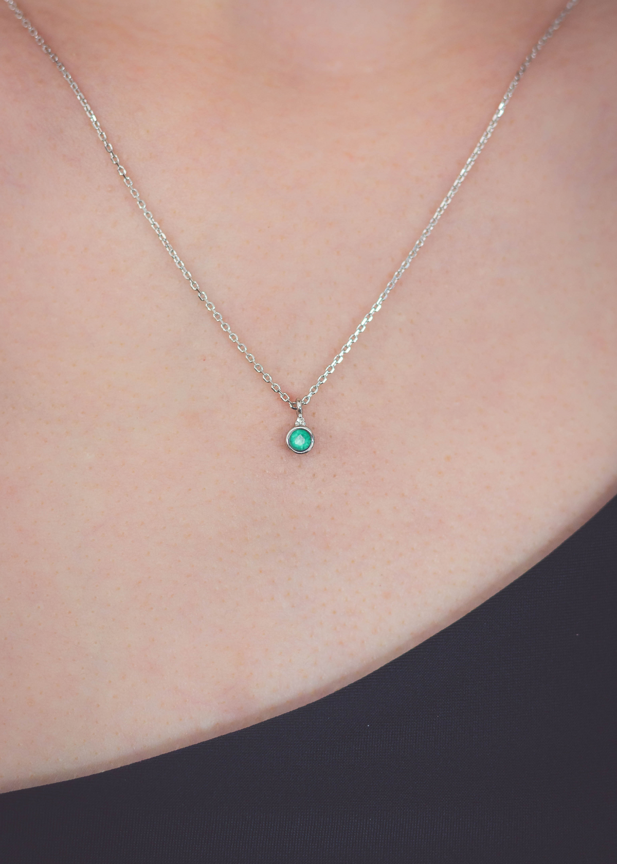 NATURAL GREEN AGATE AND DIAMOND MAY PENDANT SILVER