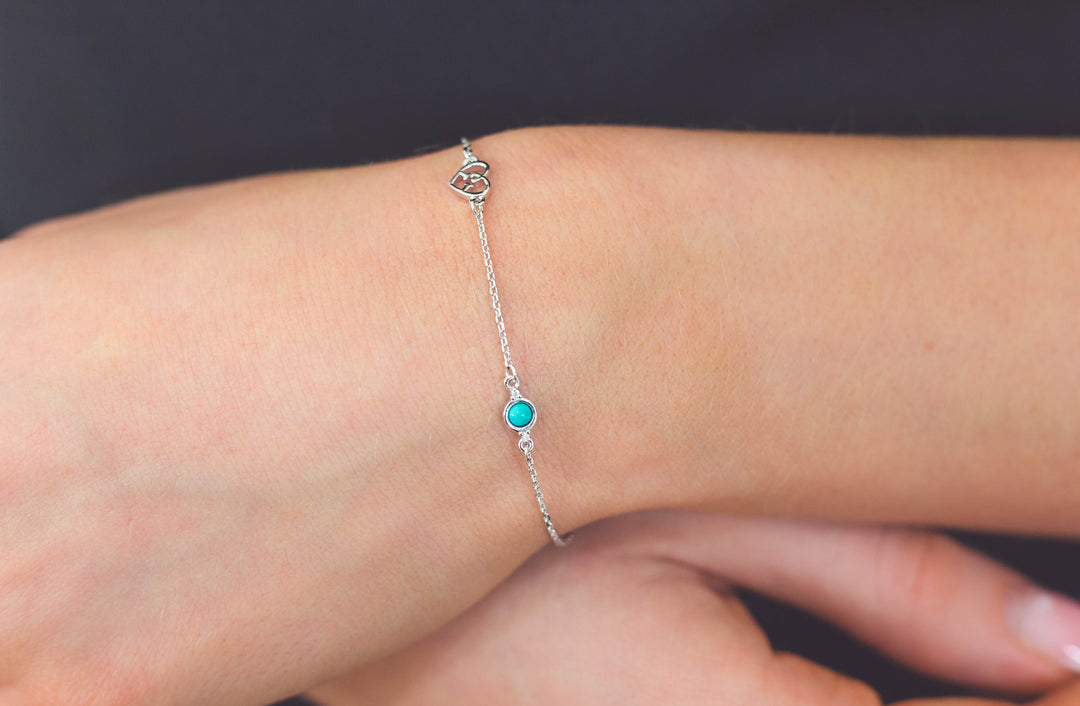 NATURAL TURQUOISE AND TWO NATURAL DIAMOND DECEMBER BRACELET SILVER