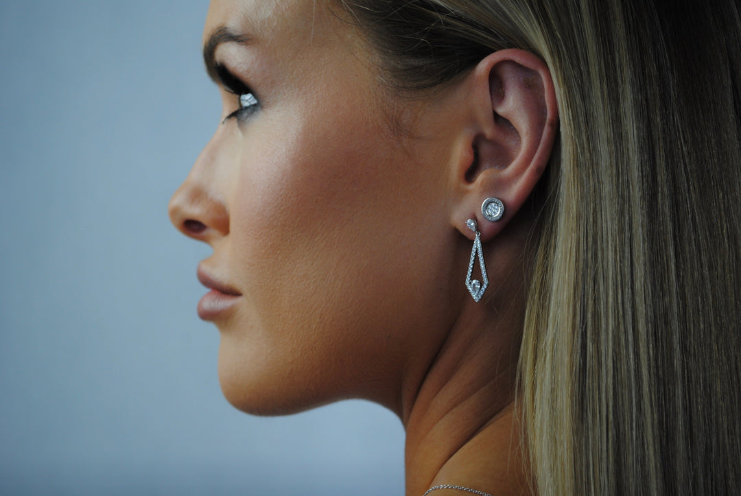 REFLECTION SIGNATURE STUD SILVER