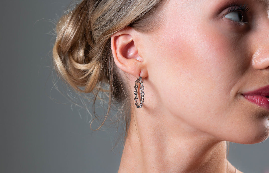 RED CARPET OVATION EARRINGS PEARL/ SILVER