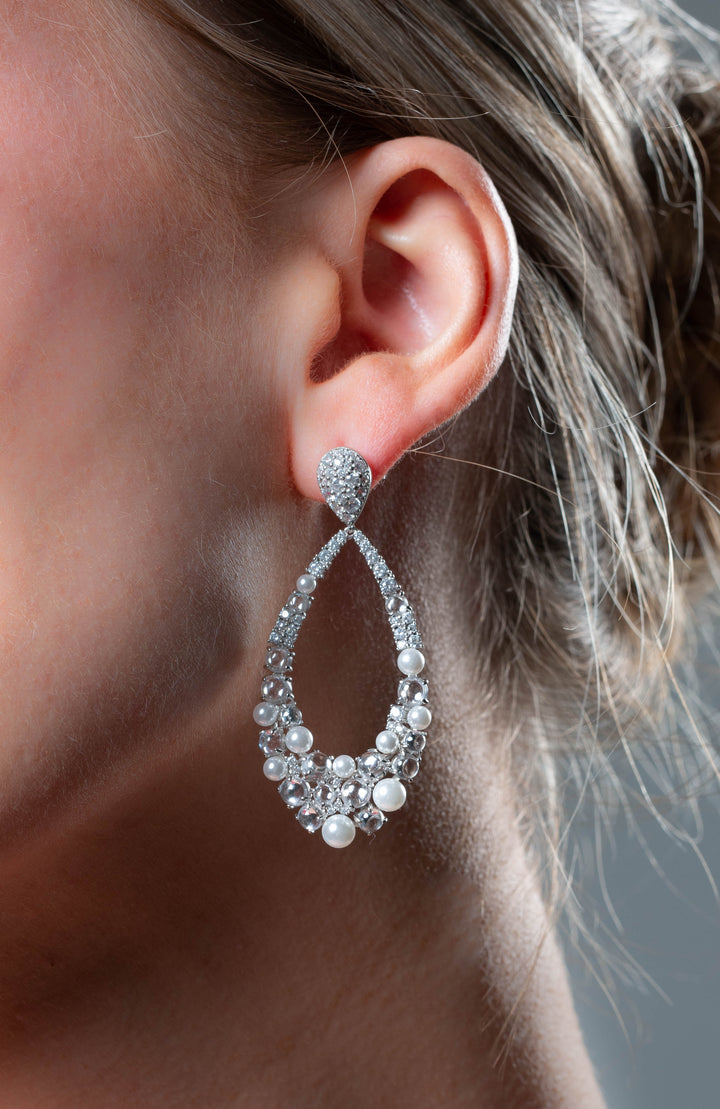 RED CARPET MET EARRINGS SILVER