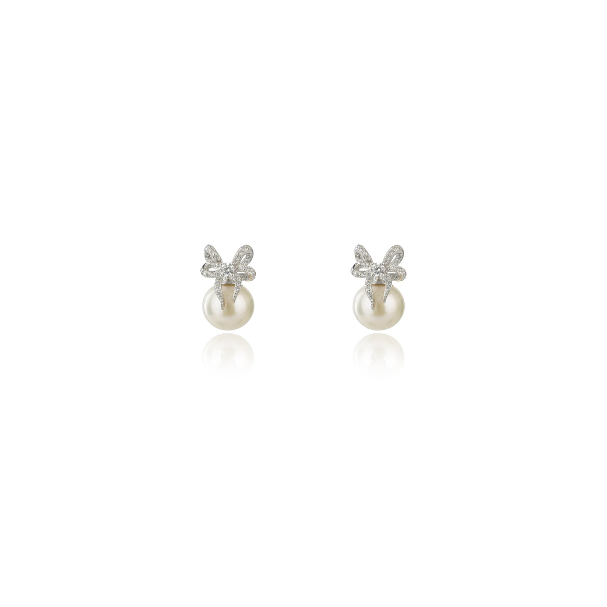SWEETHEART BOW FRESHWATER PEARL EARRNGS
