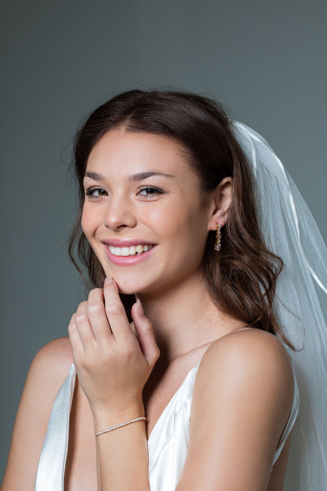 ICONIC BRIDAL CHRISTINA EARRINGS GOLD