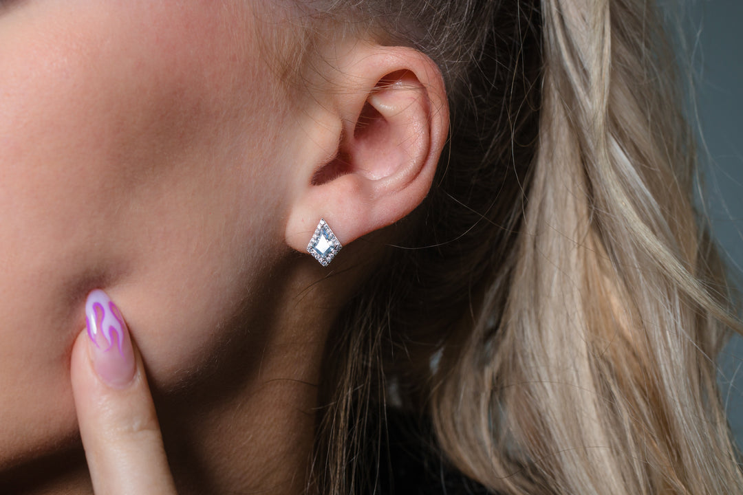 ROCK STAR SHIELD SILVER EARRINGS