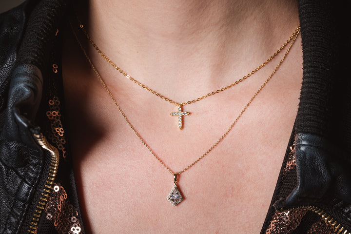 ROCK STAR SHIELD GOLD PENDANT