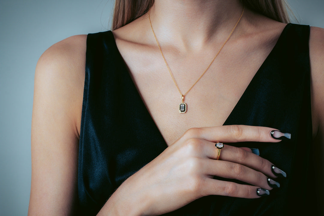 REFLECTION RETROSPECT PENDANT GOLD & BLACK ENAMEL