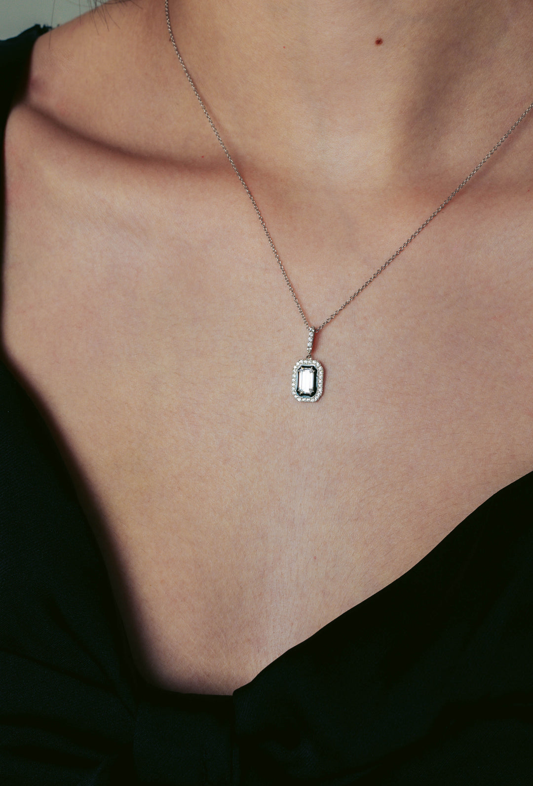 REFLECTION RETROSPECT PENDANT SILVER & BLACK ENAMEL
