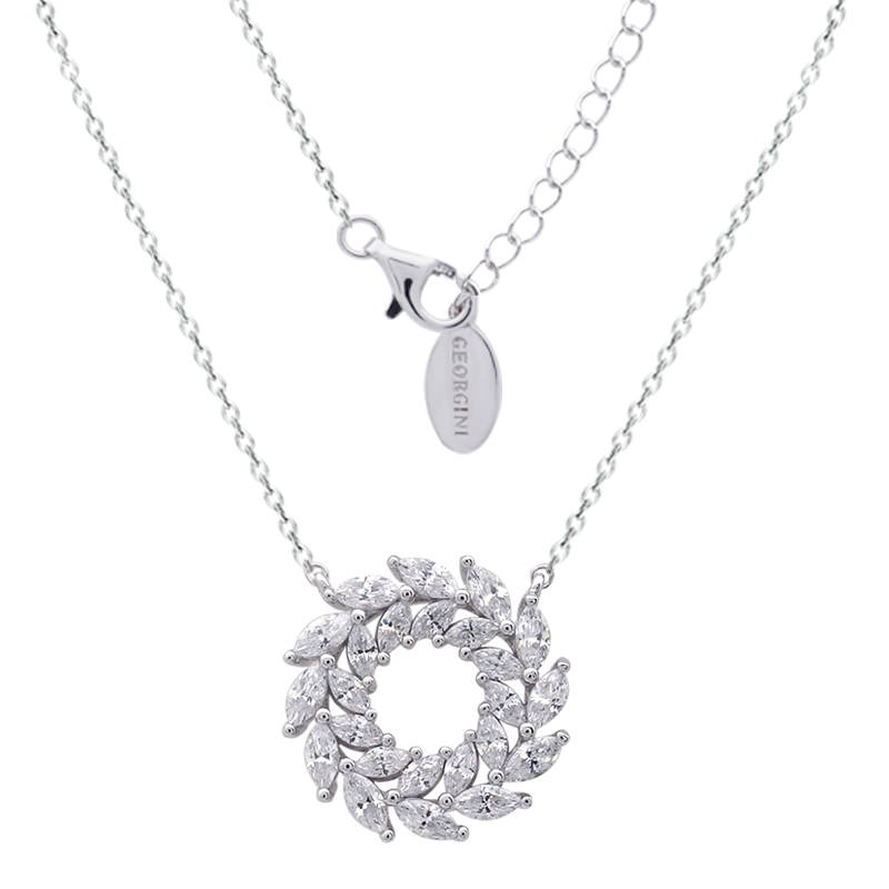 A CHRISTMAS JOURNEY WREATH PENDANT SILVER